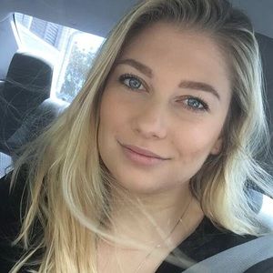 Meet your Posher, Cailin